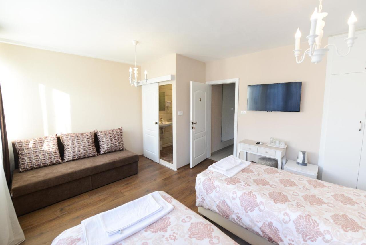 Mother Teresa Apartment สโกเปีย ภายนอก รูปภาพ