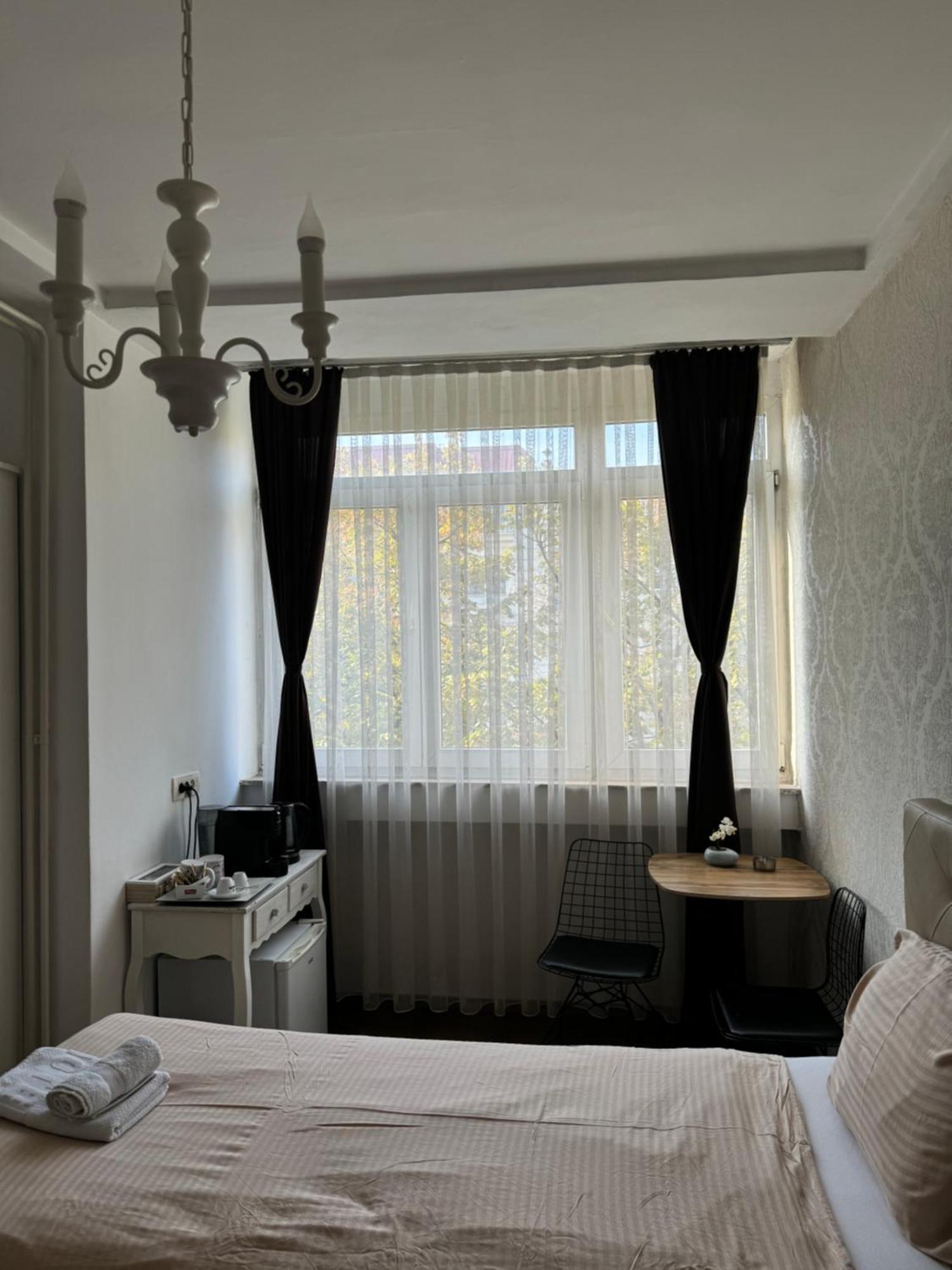 Mother Teresa Apartment สโกเปีย ภายนอก รูปภาพ